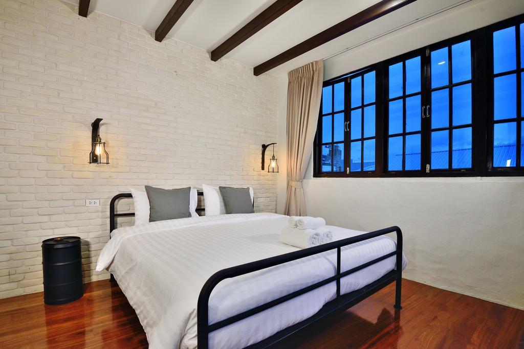 The Rommanee Classic Guesthouse Пхукет Номер фото